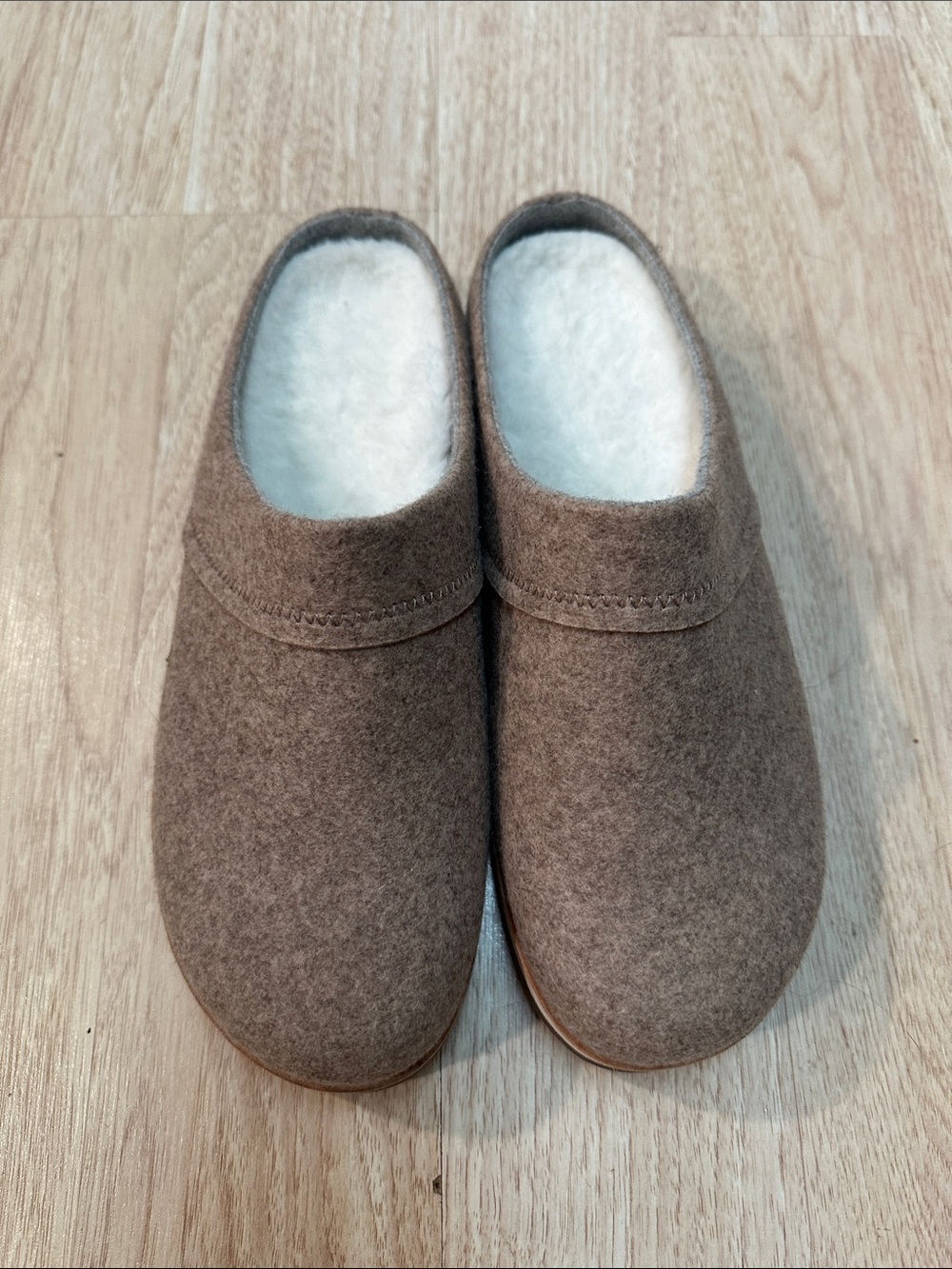 Women’s Rare Merrell Cozy Wool Slip-On Shoes  Brown 8.5